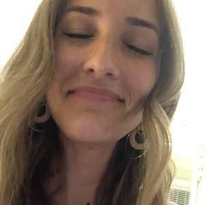 Meet your Posher, Carlee